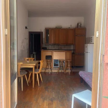 Bilocale Con Terrazzo Apartamento